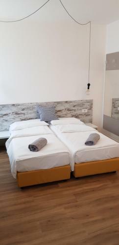 Hostal Casa San Paolo Rooms And Apartments