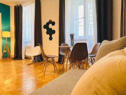 Hostal Crops City Stay