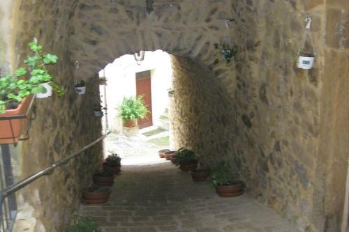 Hostal The Tavern - The Authentic Tusa