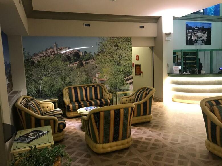 Crystal Hotel Varese