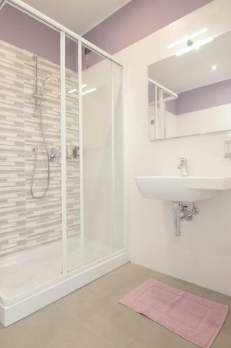 Hostal Varese Comfort Room