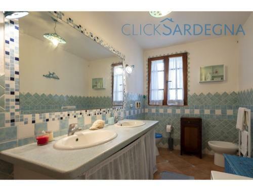 Alghero, Villa Josephine With Spectacular Swimming Pool, For 8 Guests