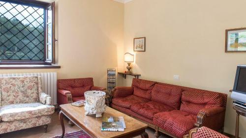 Villa Val Di Marco 12