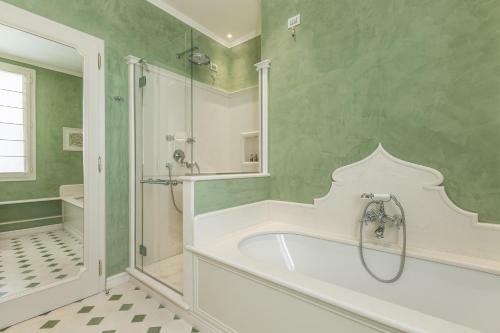 Ca' Dell'opera Luxury Apartment With Terrace