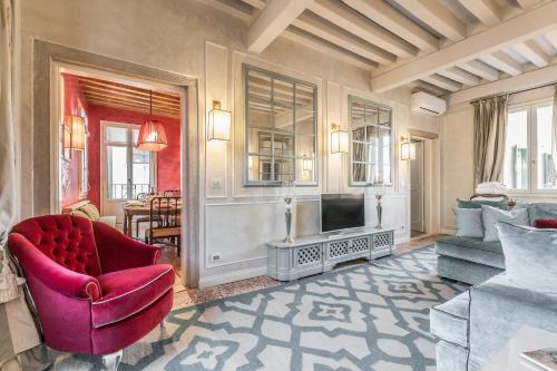 Ca' Dell'opera Luxury Apartment With Terrace