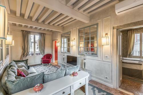 Ca' Dell'opera Luxury Apartment With Terrace