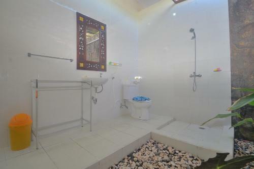 Hostal Tirta Ening Agung Hotel
