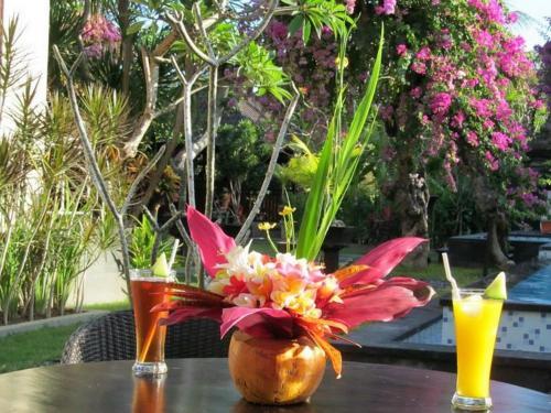 Hostal Tirta Ening Agung Hotel