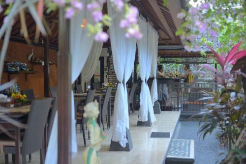 Hostal Tirta Ening Agung Hotel