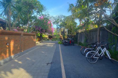 Hostal Tirta Ening Agung Hotel
