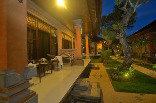 Hostal Tirta Ening Agung Hotel