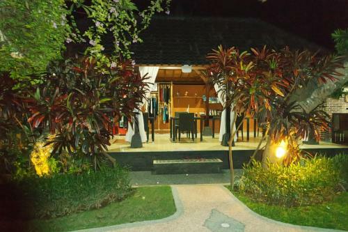 Hostal Tirta Ening Agung Hotel