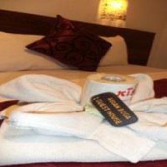 Hostal Abian Boga Guest House