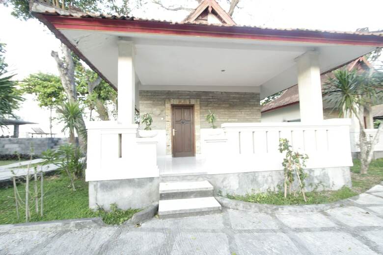 Hotel Alit Beach Resort And Villas