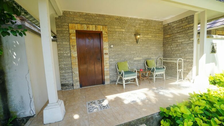 Hotel Alit Beach Resort And Villas