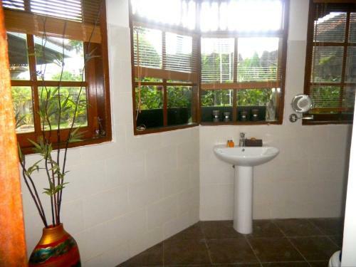 Hostal Bali Rising Sun Bed & Breakfast