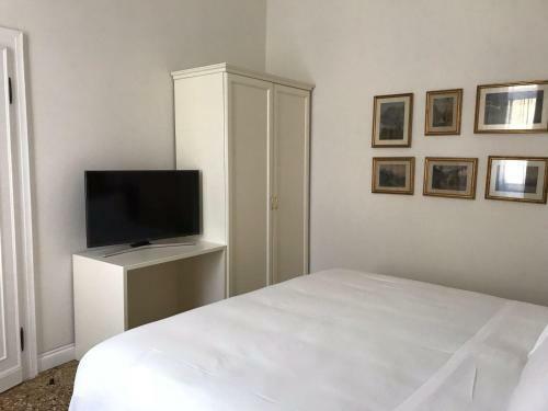 Hostal Suites Alla Maddalena