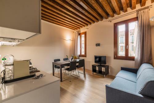 Apartamento Charming Palace Corte Del Teatro
