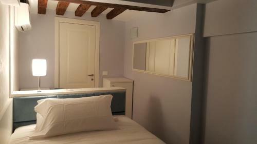 Hostal Maison D'elite Guest House