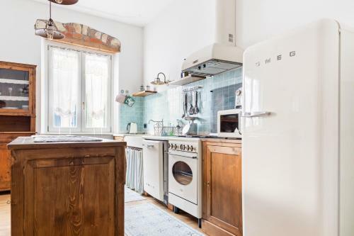 Veronetta Riverside Apartment
