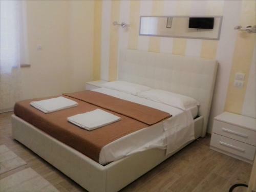 Hostal Dreaming Piazza Erbe Rooms