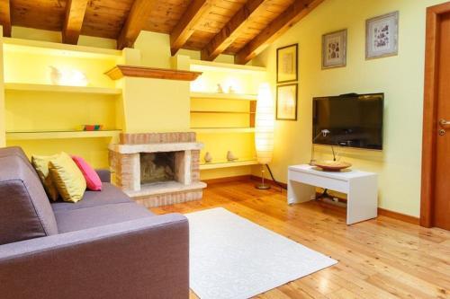 Apartamento Mansarda Al Borgo