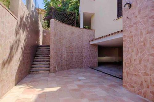 Apartment With 2 Bedrooms In Villasimius