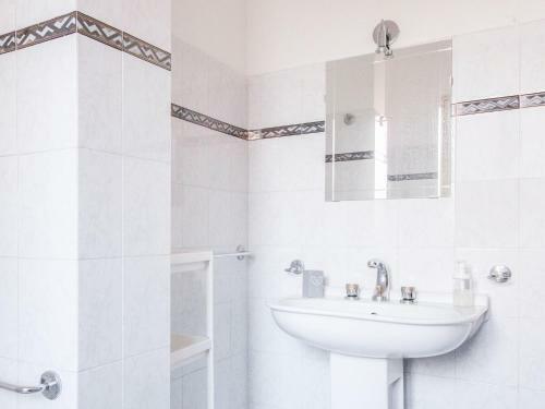 Villa Modern Apartment In Zafferana Etnea With Terrace