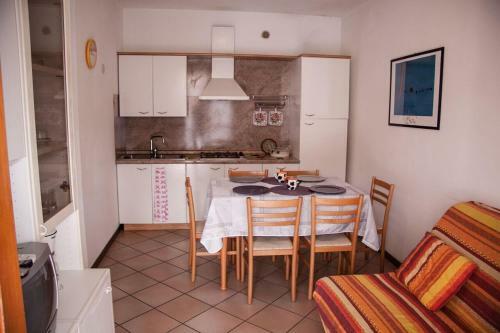 Apartamento Appartamento Con Terrazza In Residence Con Piscina Per 6 Ospiti