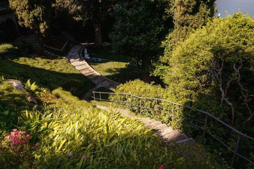 Luxury Apartment Villa Le Rose By Myhomeincomo