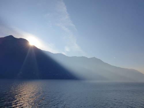 Bed & Breakfast Private Lakeside Luxury Villa