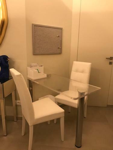 Hostal Esmeralda's Rooms