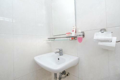 Hostal Arya Graha Hostel