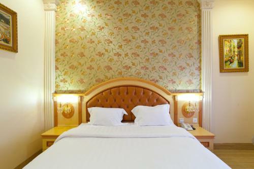 Hotel Grand Town