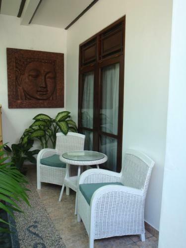 Hostal Sindu Guest House