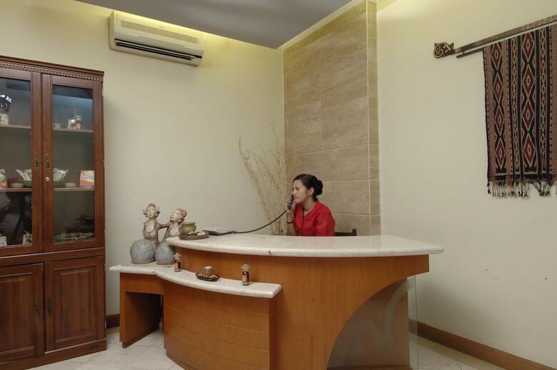 Singgasana Hotel Makassar