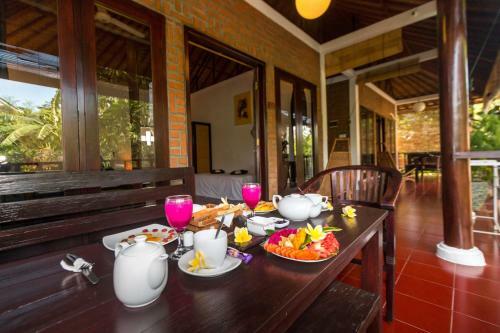 Tropical Bali Hotel