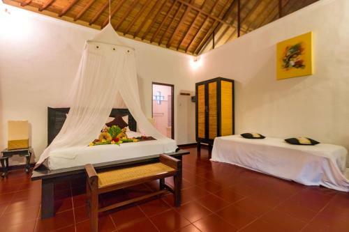 Tropical Bali Hotel