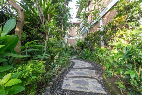 Tropical Bali Hotel