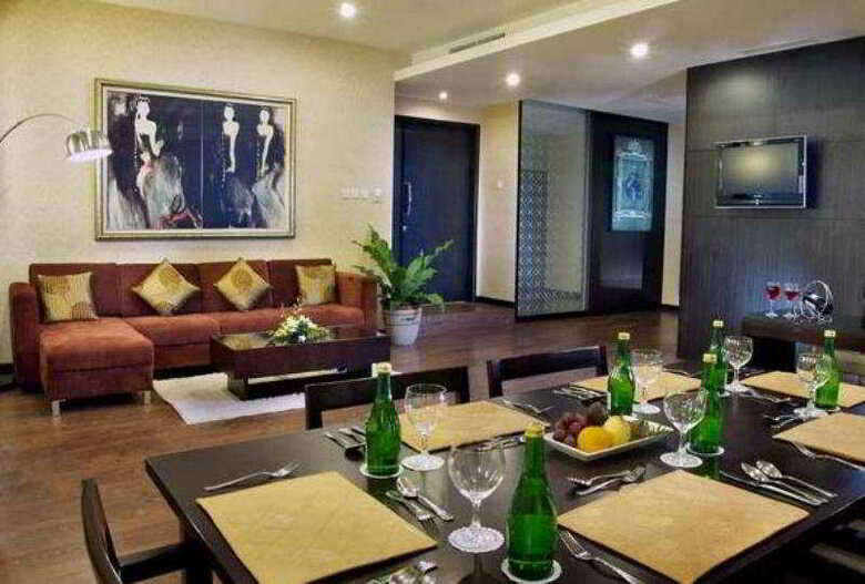 Grand Candi Hotel