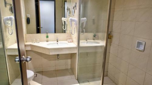 Grand Clarion Hotel Makassar