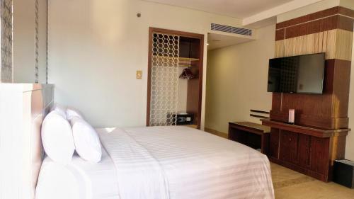 Grand Clarion Hotel Makassar