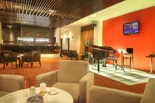 Grand Clarion Hotel Makassar
