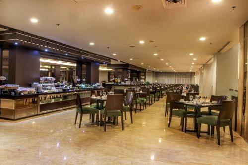 Grand Clarion Hotel Makassar