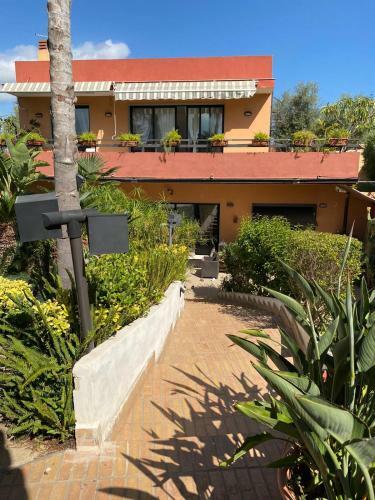 Villa Fontane Bianche Guest House