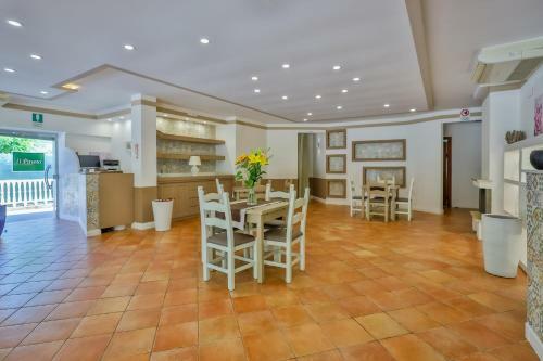 Hostal Il Pineto Affittacamere