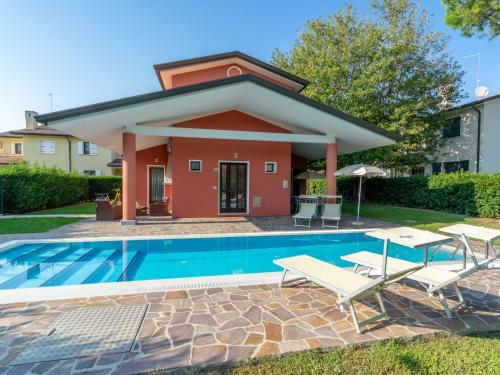 Villa With Nice Private Pool On Isola Di Albarella