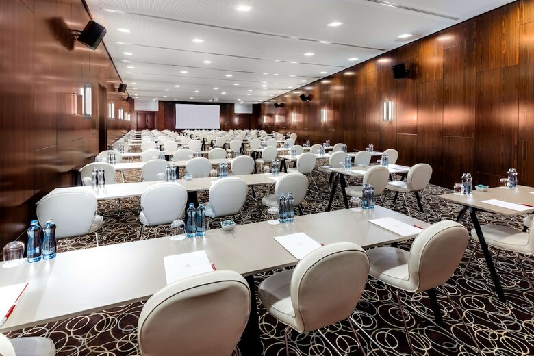Hotel NH Collection Carlo IV