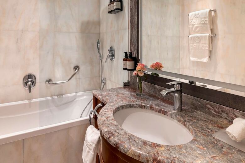 Hotel NH Collection Carlo IV
