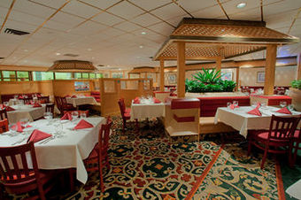 Hotel Holiday Inn Visalia